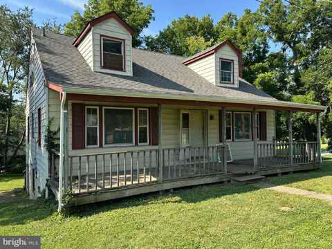 201 N GREENWAY AVENUE, BOYCE, VA 22620