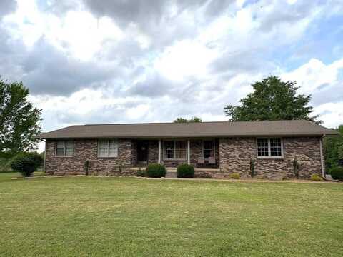 628 Tom White Rd, BIG SANDY, TN 38221