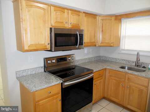 Maureen, MARLTON, NJ 08053