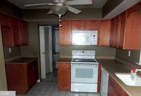 Todd, BENSALEM, PA 19020