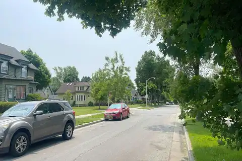 46Th, MILWAUKEE, WI 53210