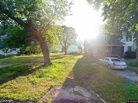 Beniteau, DETROIT, MI 48214