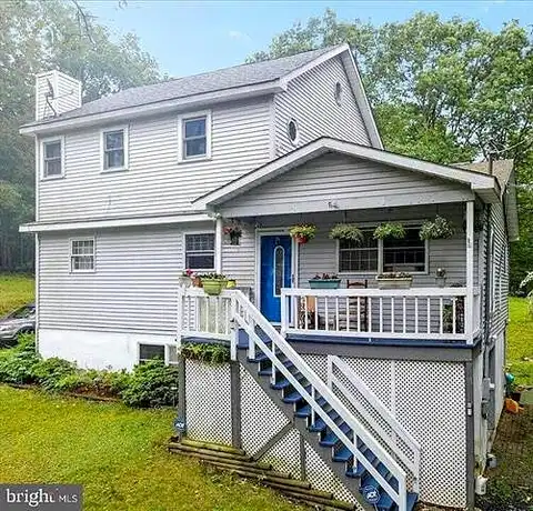 Carol, EAST STROUDSBURG, PA 18302