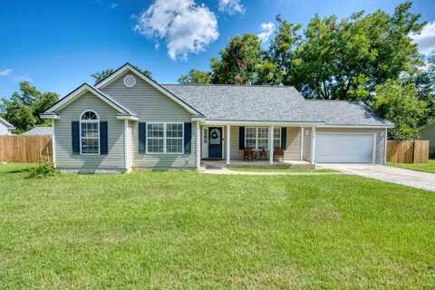 69 Pecan Street, Ray City, GA 31645
