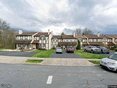 Sandra, NORRISTOWN, PA 19403