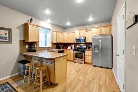Knightsbridge, BEND, OR 97702