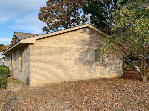 Tully, HOPE MILLS, NC 28348