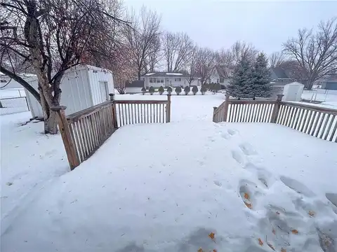 Poplar, MARSHALL, MN 56258