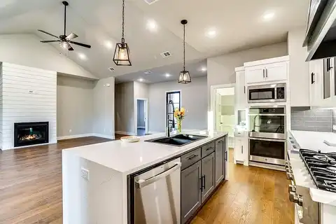 Pyrenean Oak, ROYSE CITY, TX 75189