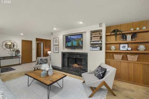 137Th, PORTLAND, OR 97229
