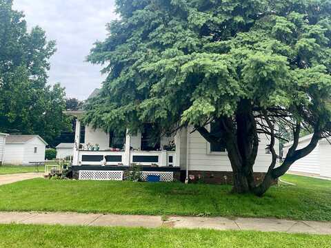 Everett, STREATOR, IL 61364