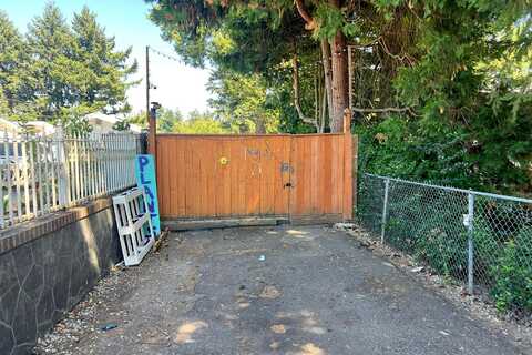 174Th, PORTLAND, OR 97233