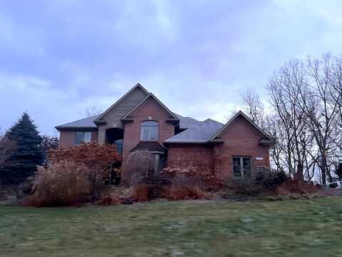 Ravensview, MILFORD, MI 48381