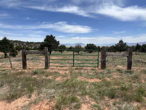 2604 W Maple Canyon LN, Parowan, UT 84761