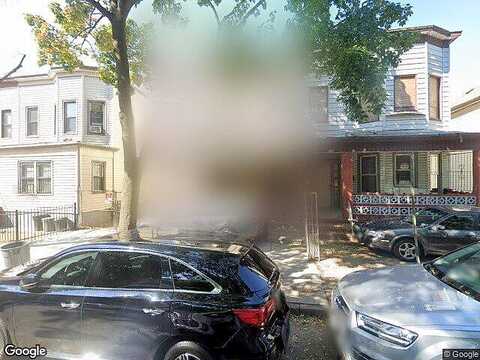 109 -30 155Th St, JAMAICA, NY 11433
