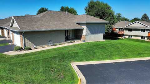 1447 Asbury Lane, Waterloo, IA 50701