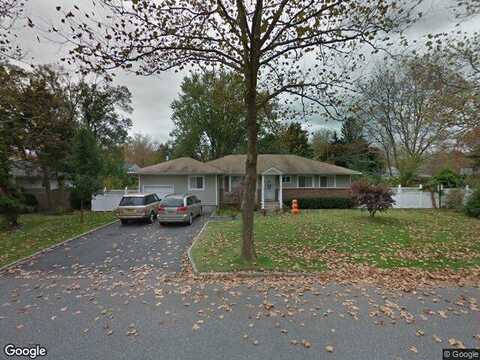 Middle, HUNTINGTON, NY 11743