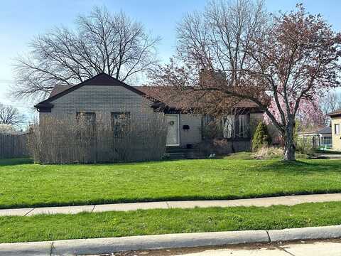 Beechwood, ROSEVILLE, MI 48066
