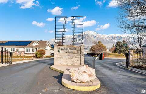 221 E ROSE ANNE, Pleasant View, UT 84414