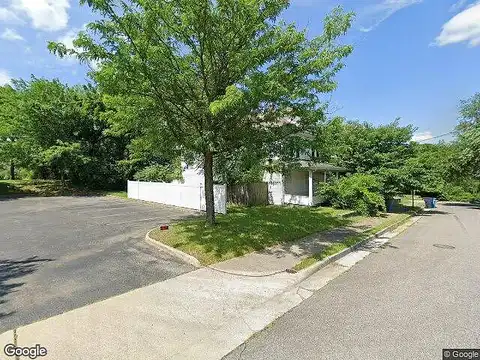 Wells, ROANOKE, VA 24016
