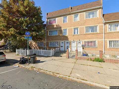 Linden, BROOKLYN, NY 11208