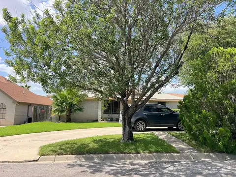 Big Lake, EAGLE PASS, TX 78852