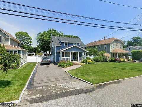 Overton, SAYVILLE, NY 11782