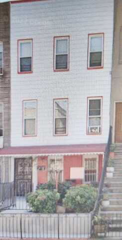 Putnam, BROOKLYN, NY 11221