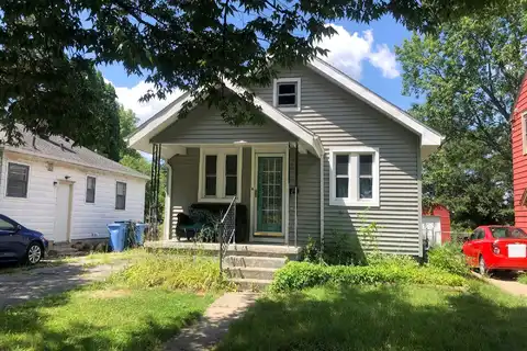 Cleo, LANSING, MI 48915