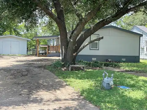 La Vega, WACO, TX 76705