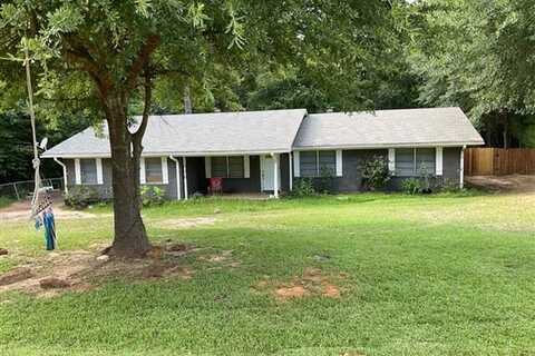 Donna, WHITE OAK, TX 75693