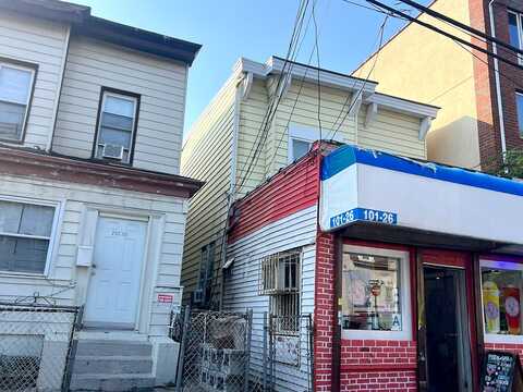 39Th, CORONA, NY 11368