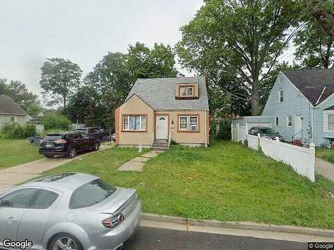 Pennywood, ROOSEVELT, NY 11575