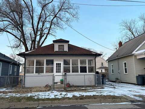 Margaret, PEKIN, IL 61554