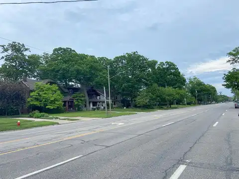 Clifton, LAKEWOOD, OH 44107