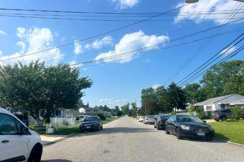 Westwood, BRENTWOOD, NY 11717