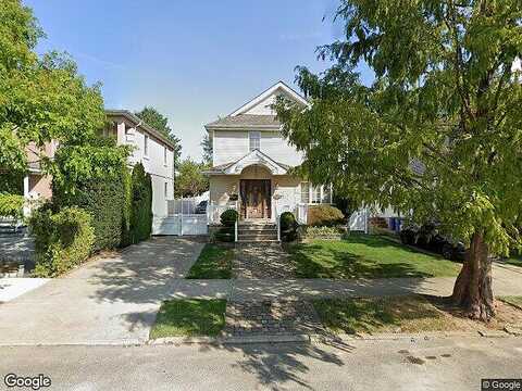 19Th, WHITESTONE, NY 11357