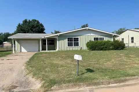 30Th, LAWTON, OK 73505
