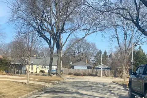 83Rd, MILWAUKEE, WI 53219