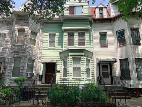Winthrop, BROOKLYN, NY 11225
