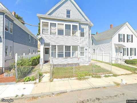 Saratoga, LOWELL, MA 01852