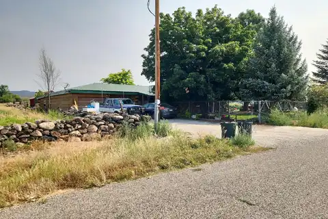 J, HOTCHKISS, CO 81419