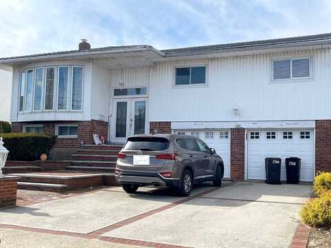 Bertha, BALDWIN, NY 11510