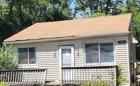 Lincoln Ln E, Robbins, IL 60472