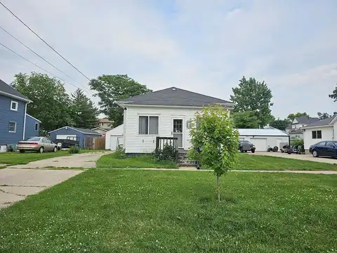 3Rd, NEWTON, IA 50208