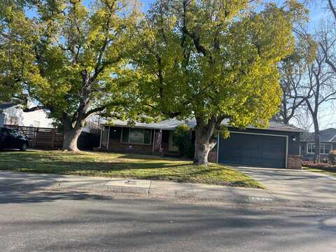 Larson, SACRAMENTO, CA 95822