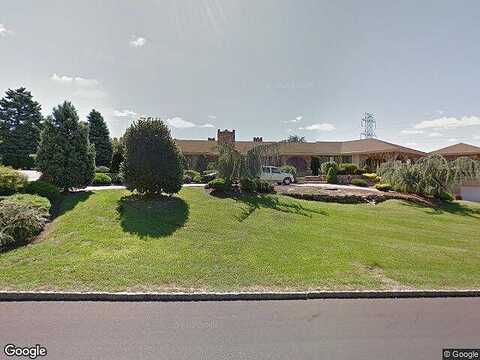 Burnet Hill, LIVINGSTON, NJ 07039