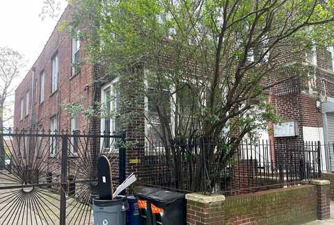 Riverdale, BROOKLYN, NY 11207