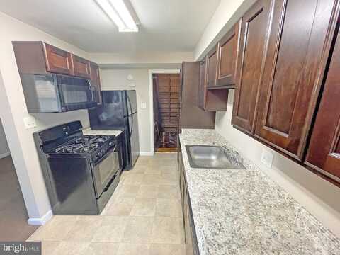 Kingsway, MIDDLE RIVER, MD 21220