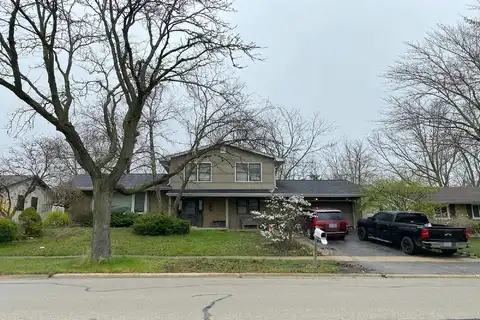 Pinecrest, BOLINGBROOK, IL 60440